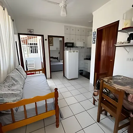 Apartamento com ar cond. III Praia Grande Ubatuba-2